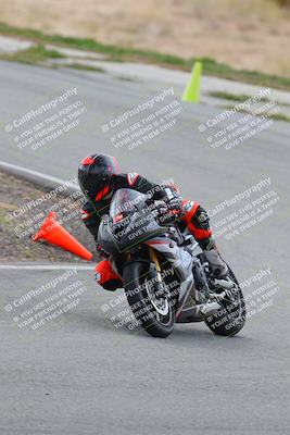 media/Mar-05-2023-TrackXperience (Sun) [[a95d40e56a]]/Group 3/session 2 turn 4/